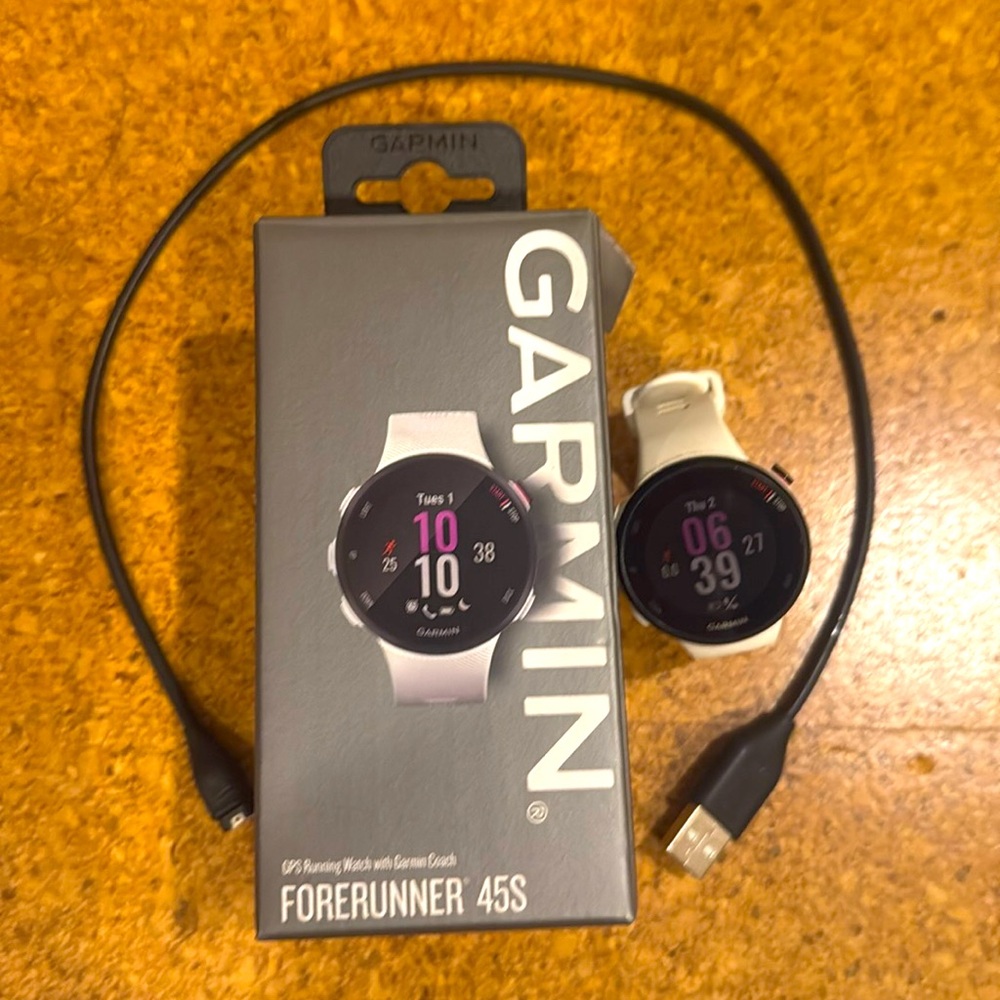 Garmin Forerunner 45S Smartwatch - Black and White